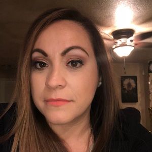 Meet your Posher, Clarissa